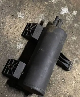 BMW 6 E63 E64 Active carbon filter fuel vapour canister 6761043