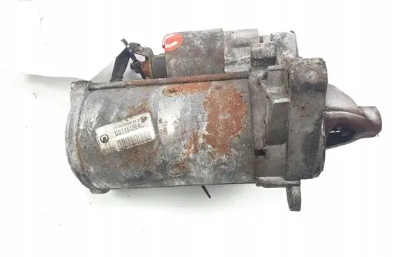 Opel Vivaro Starter motor