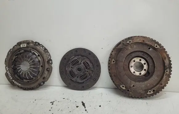 Nissan NV200 Clutch set kit 8200518938