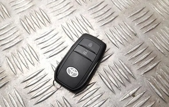 Toyota Yaris Cross Ignition key/card B55