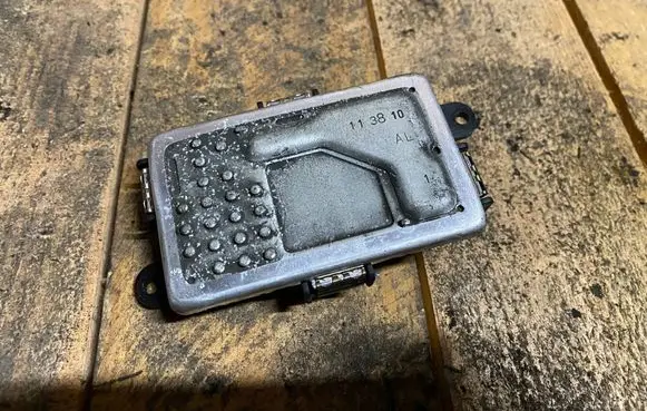 Mercedes-Benz E W212 Heater blower fan relay a2128702110 2128702110