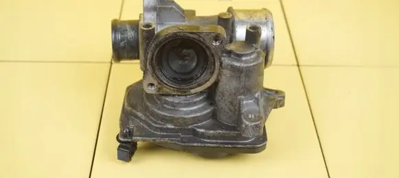 Opel Corsa E Throttle body valve 55277989 B13DTE