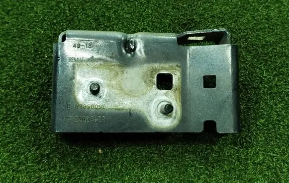 Opel Vivaro Engine bonnet/hood hinges 93451653 3509568