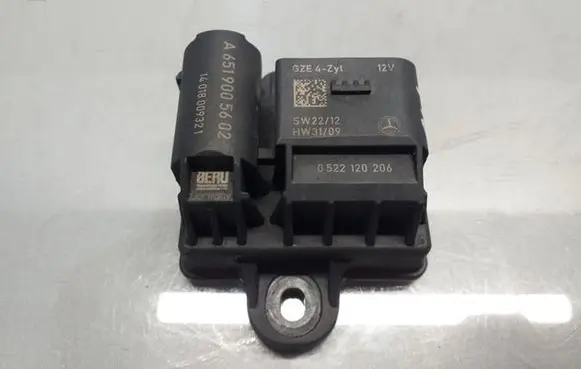 Mercedes-Benz GLA W156 X156 Fuel pump relay A6519005602