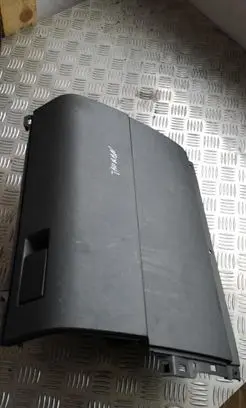 Volkswagen Touran I Glove box 1t1857097