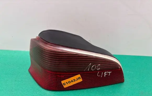 Peugeot 106 Rear/tail lights 20149