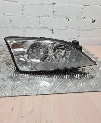 Ford Mondeo Mk III Headlight/headlamp