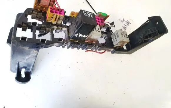 Audi A4 S4 B5 8D Fuse box set 8d1937545