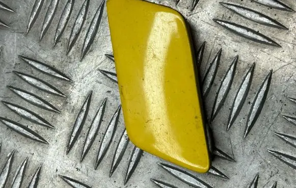 Headlight washer spray nozzle cap/cover