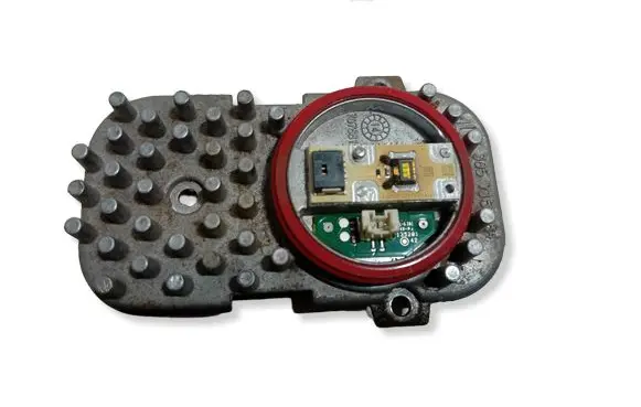 BMW X3 F25 LED ballast control module 1305715084