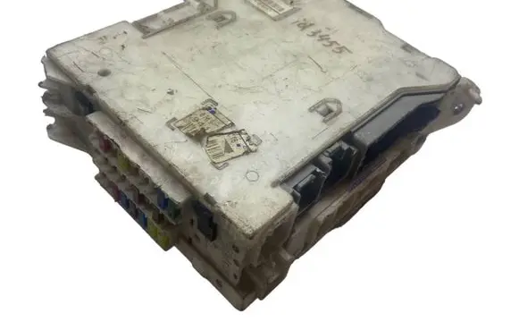 Lexus IS 220D-250-350 Fuse box set 8273053022 7D040354 0113