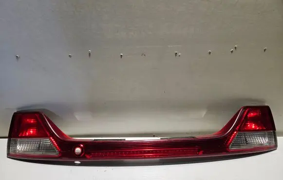 Seat Toledo II (1M) Rear light center trim bar blend 1M5945225D