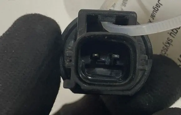 Jaguar XF X250 Windshield washer fluid level sensor