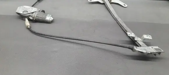 Fiat Punto (176) Front window lifting mechanism without motor