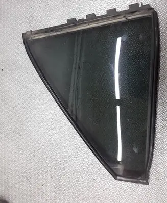 Toyota Avensis T250 Rear vent window glass 
