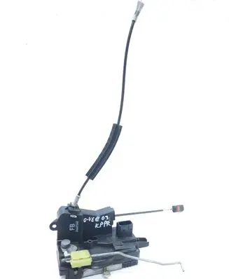 Opel Vectra C Front door lock 24447340