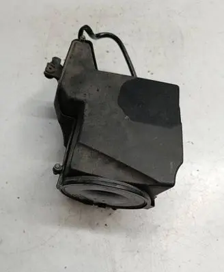 Volvo C30 Air filter box cover 7M51-9600-AH