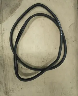 Hyundai ix20 Rear door rubber seal (on body) 