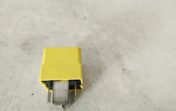 Opel Zafira B Other relay 4ra00779306 4ra007793-06