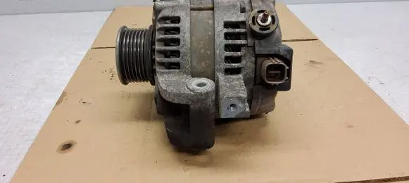 Toyota Verso Generator/alternator 270600G021 1042104591