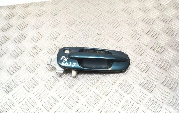 Honda CR-V Front door exterior handle