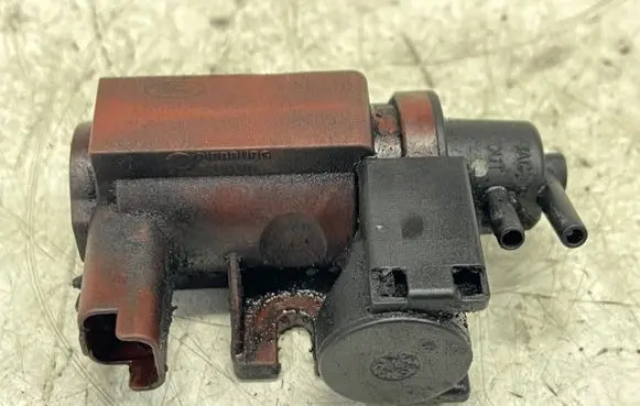 Volvo V50 Turbo solenoid valve 6G9Q9E882CA 08T051 70127100