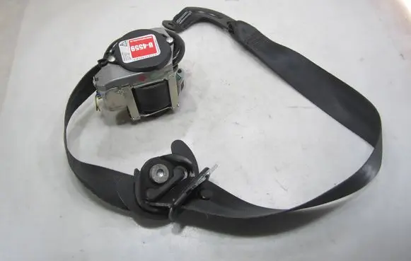 Volkswagen Golf Plus Front seatbelt 5M1857705B A10125507F