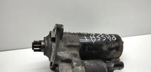 Volkswagen PASSAT B6 Starter motor 02Z911023H