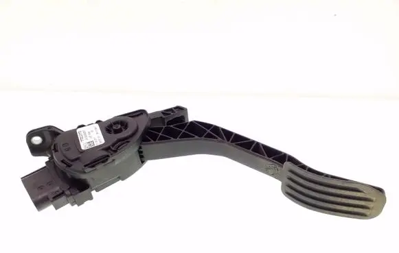 Volvo V60 Accelerator throttle pedal 31329061