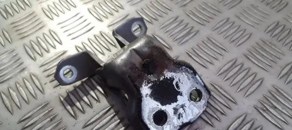 Suzuki SX4 Front door upper hinge