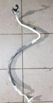 Dodge Nitro Air conditioning (A/C) pipe/hose