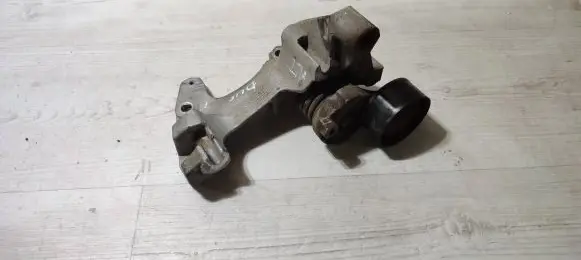 Dacia Duster II Generator/alternator bracket 117104394R