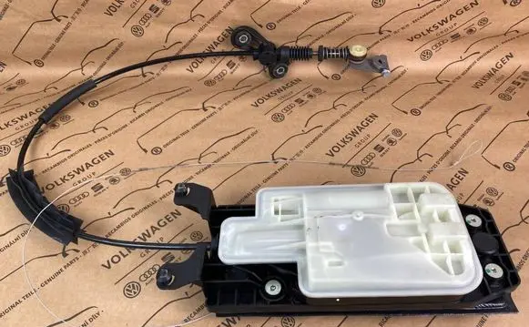 Volkswagen Transporter - Caravelle T7 Gear selector/shifter in gearbox 7T0713033AC