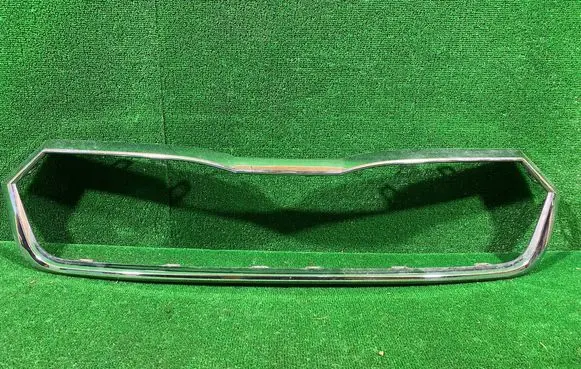 Skoda Octavia Mk4 Front bumper upper radiator grill 5E3853761
