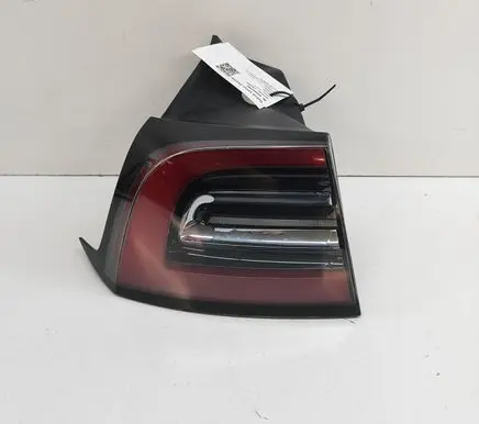 Tesla Model Y Rear/tail lights 150208600D