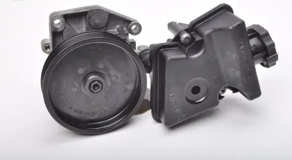 Mercedes-Benz SLK R171 Electric power steering pump 0064661601