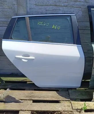 Volvo V60 Rear door 614