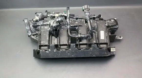 Dodge Dart Intake manifold 04892937AG CW0103653J