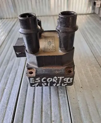 Ford Escort High voltage ignition coil 938F12024CA