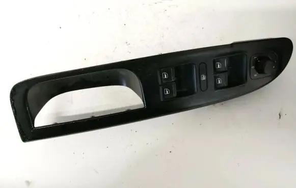 Volkswagen PASSAT B6 Electric window control switch 3c1867171b