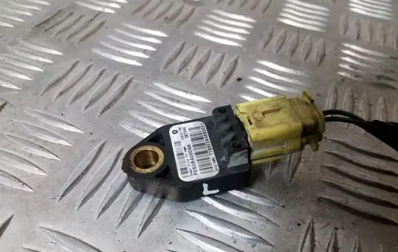 Jeep Cherokee III KJ Airbag deployment crash/impact sensor P05084000AA