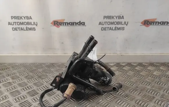 Audi A8 S8 D2 4D Coolant heater control valve 1136008851