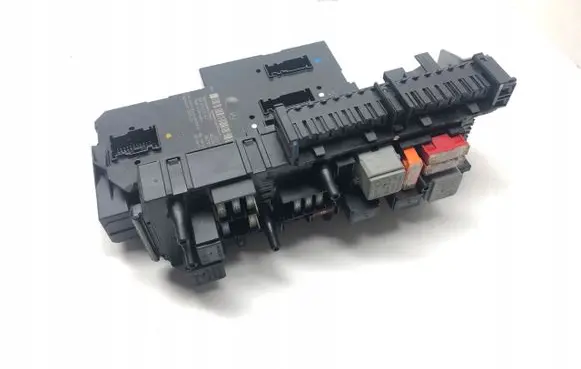 Mercedes-Benz GLK (X204) SAM control unit A2049006501