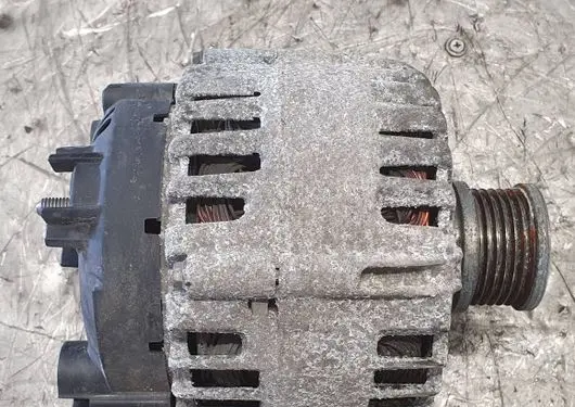 Volkswagen Caddy Generator/alternator 03L903023L TG14C043 2612004G