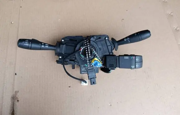 Fiat Talento Wiper turn signal indicator stalk/switch 255672499R