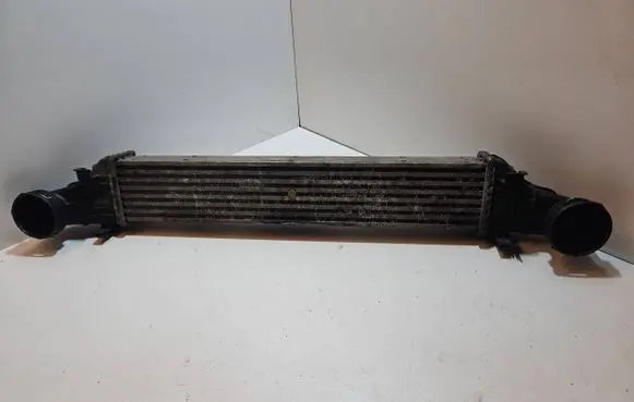 Mercedes-Benz E W211 Intercooler radiator A2115001102