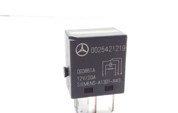 Mercedes-Benz A W168 Hazard warning light relay 0025421219 003851A