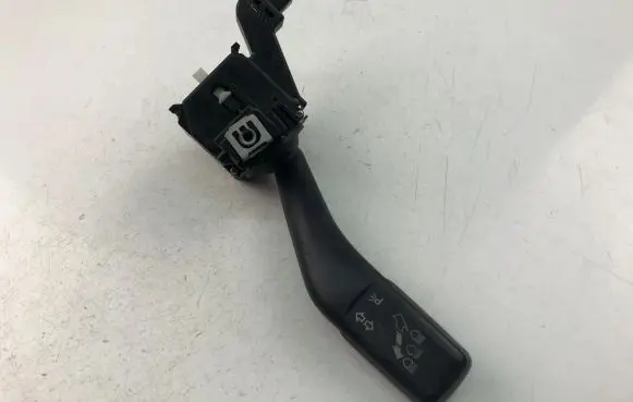 Skoda Octavia Mk2 (1Z) Indicator stalk 1K0953513E