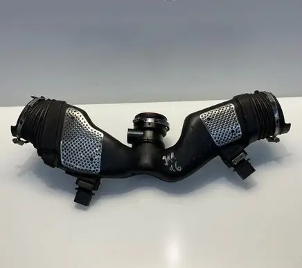 Mercedes-Benz E W211 Turbo air intake inlet pipe/hose A6420946397 6420946397