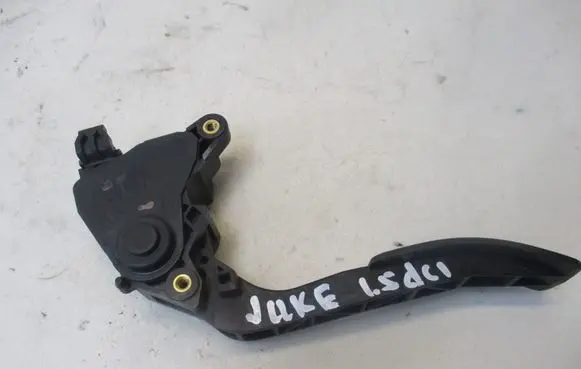 Nissan Juke I F15 Accelerator throttle pedal 180021KMOB